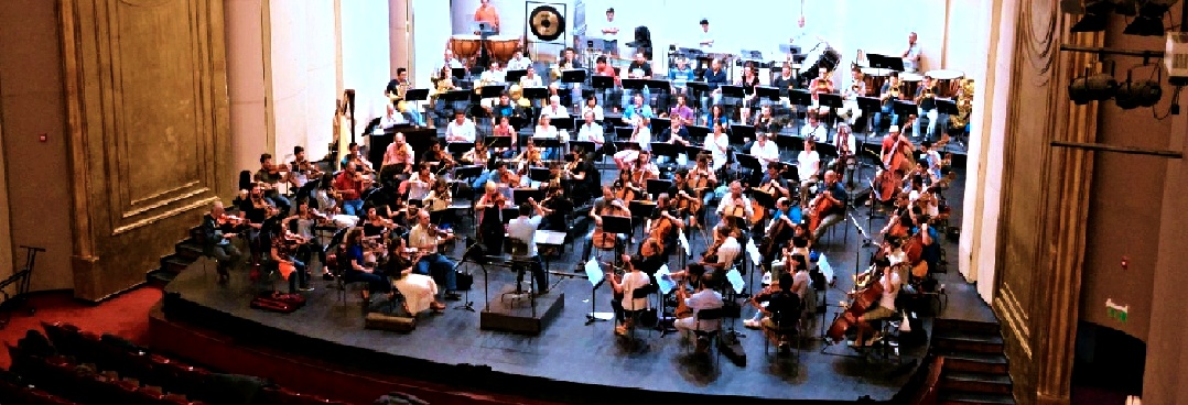 Grada orquesta sinfonica